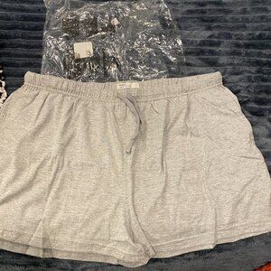 NWT - HANES Women's Jersey Cotton Shorts 2XL